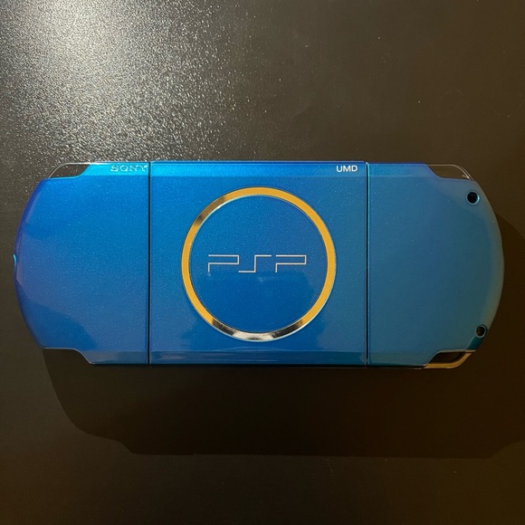 Sony PSP 3000 with games - Picture 5 of 8